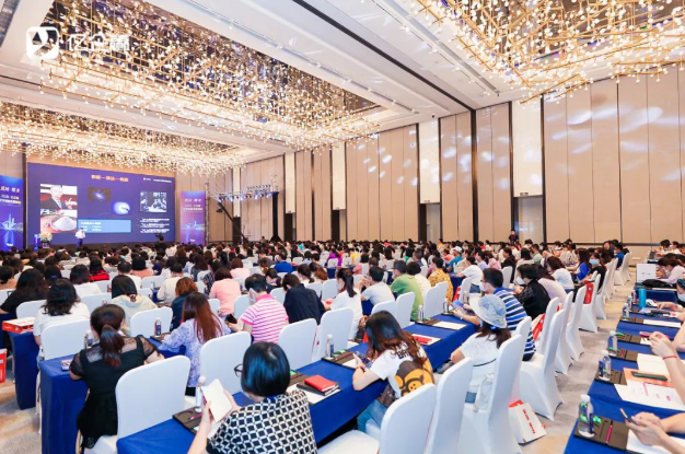 亿企赢携手10万人共启数字财税新时代