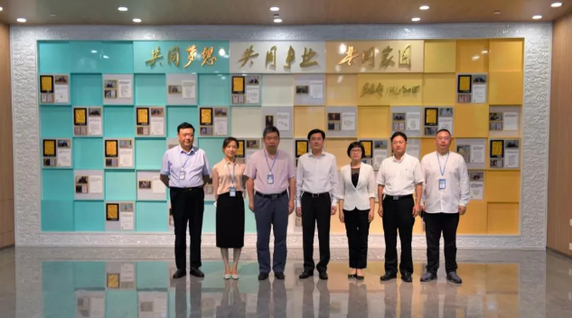 嘉定区副区长王浩一行赴上海细胞治疗集团视察调研